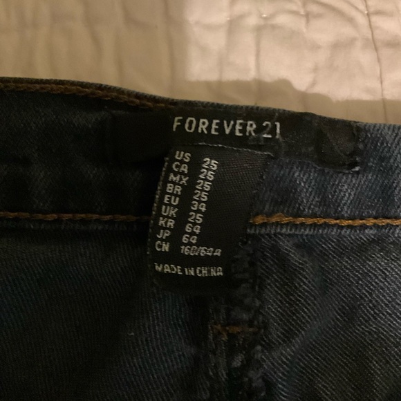 Jeans - Picture 2 of 2